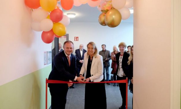 Jetzt offiziell: Anbau der Kunostein-Grundschule eingeweiht