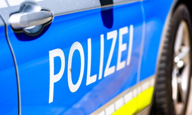 Koblenz – Verkehrsunfall mit beteiligtem DRK-Einsatzfahrzeug